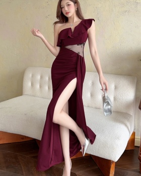 Elegant hollow high waist slim sloping shoulder dress