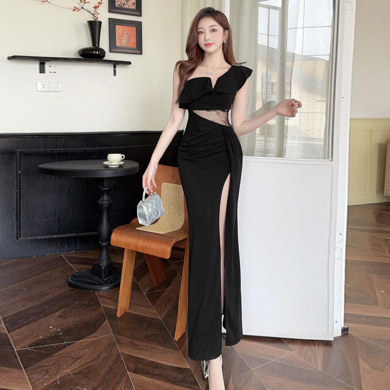 Elegant hollow high waist slim sloping shoulder dress