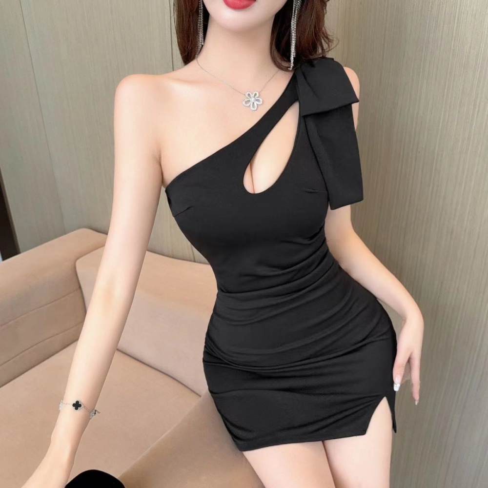 Bow hollow package hip T-back sexy sloping shoulder dress