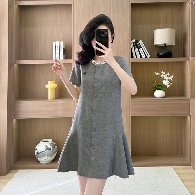 Western style fashion summer show young college style gray dress
