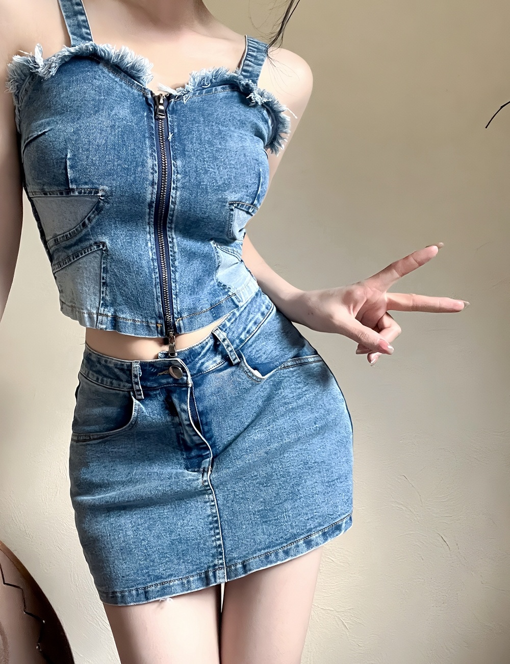 Package hip wrapped chest tops small vest 2pcs set for women