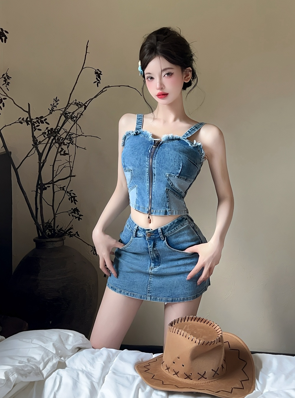 Package hip wrapped chest tops small vest 2pcs set for women