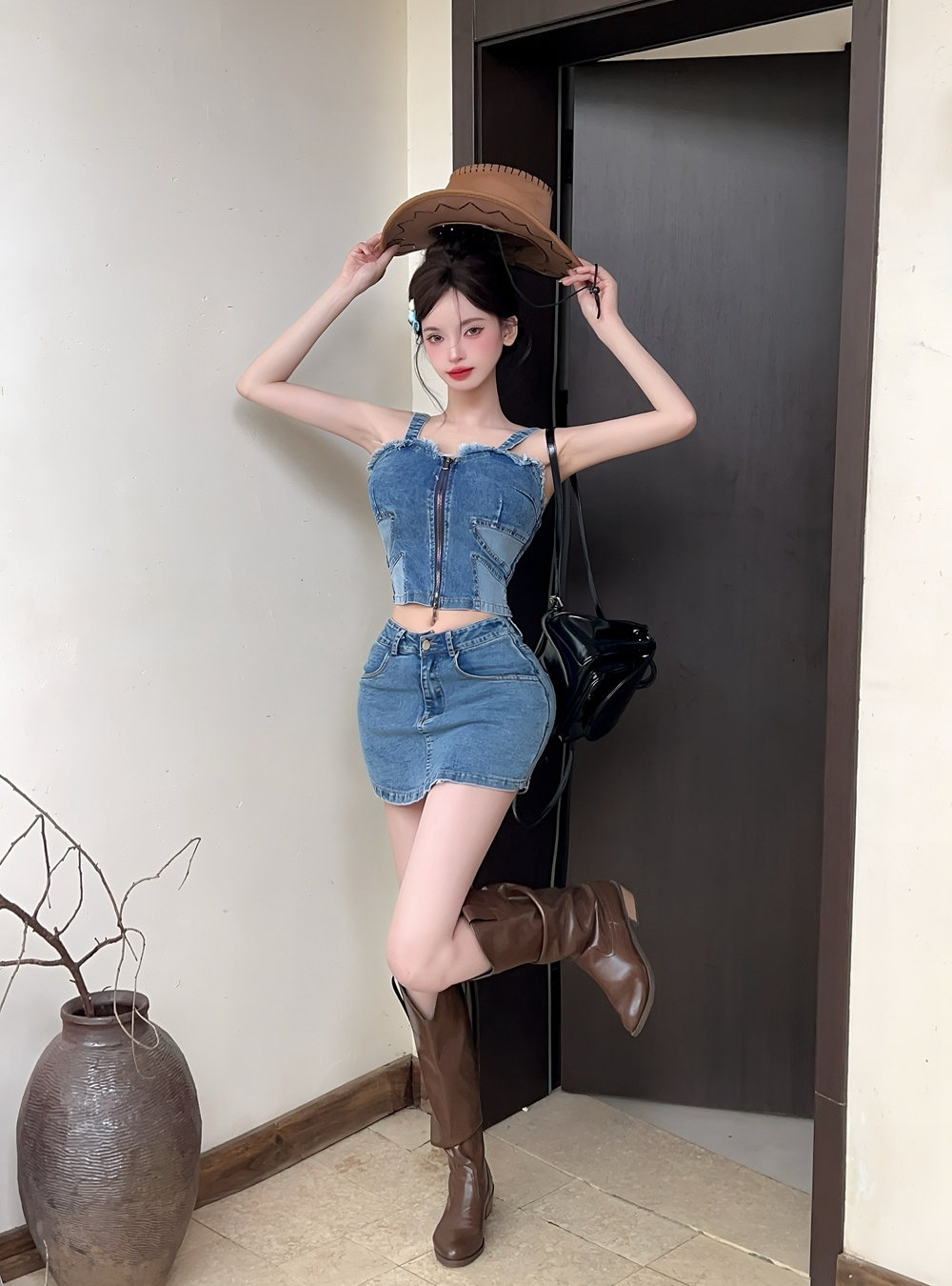 Package hip wrapped chest tops small vest 2pcs set for women