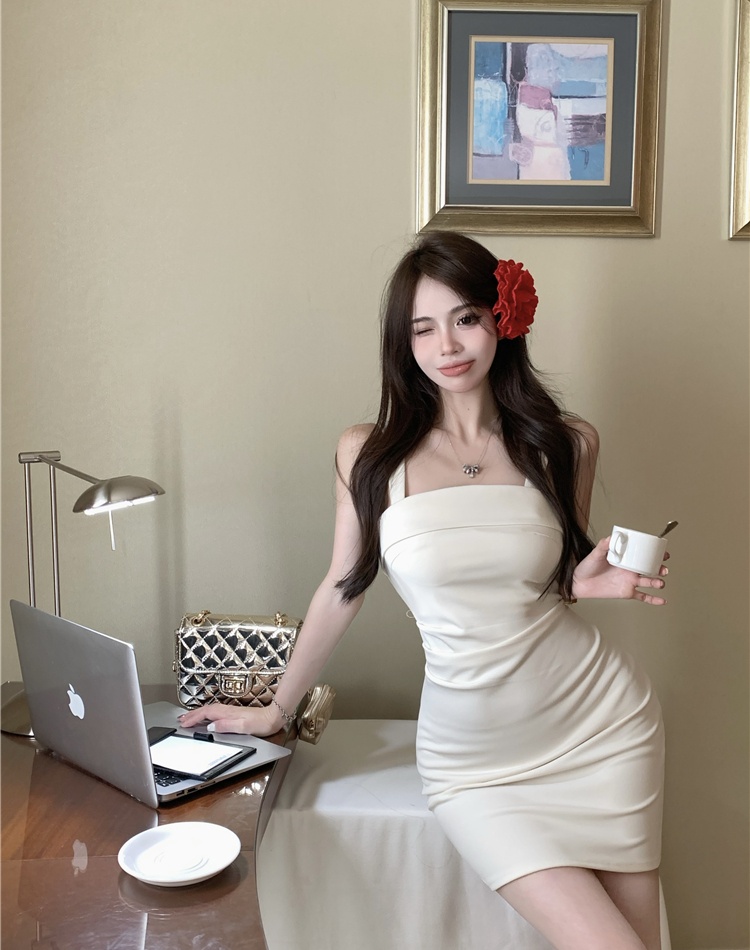 Slim temperament strap dress wrapped chest dress
