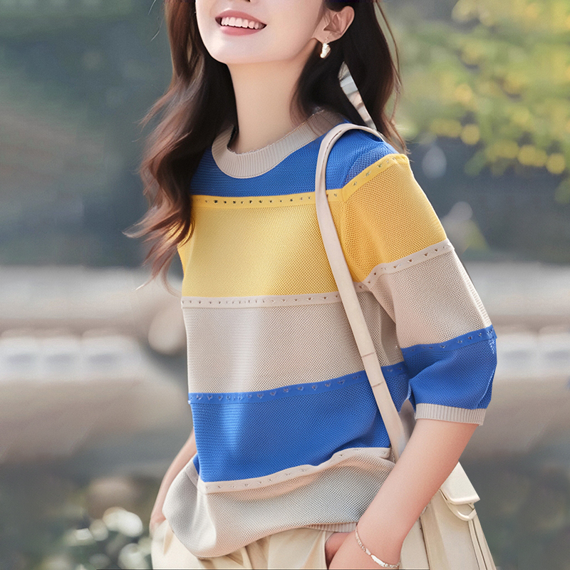 Round neck hollow bottoming T-shirt for women