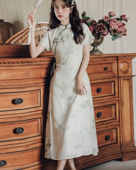 Slim was white temperament Chinese style dress