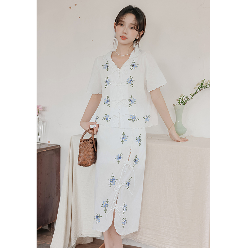 Retro frenum split tops embroidered France style skirt a set
