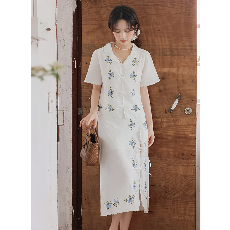 Retro frenum split tops embroidered France style skirt a set