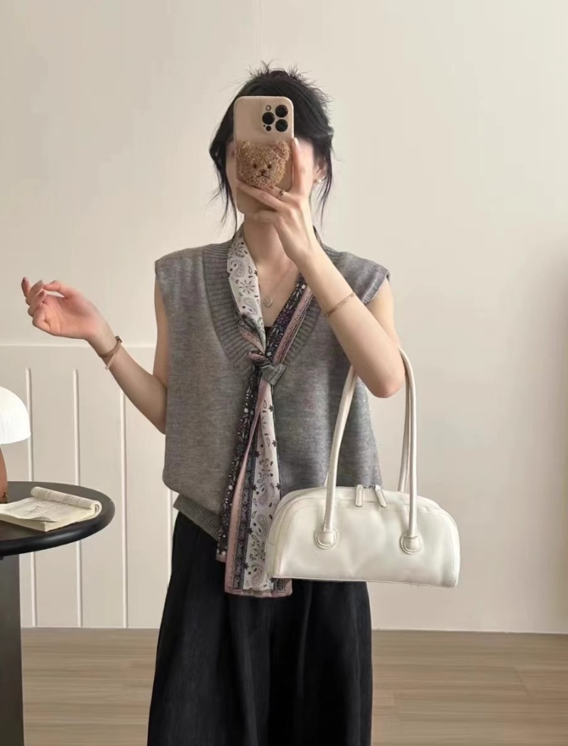 Temperament pure scarves Korean style V-neck sweater