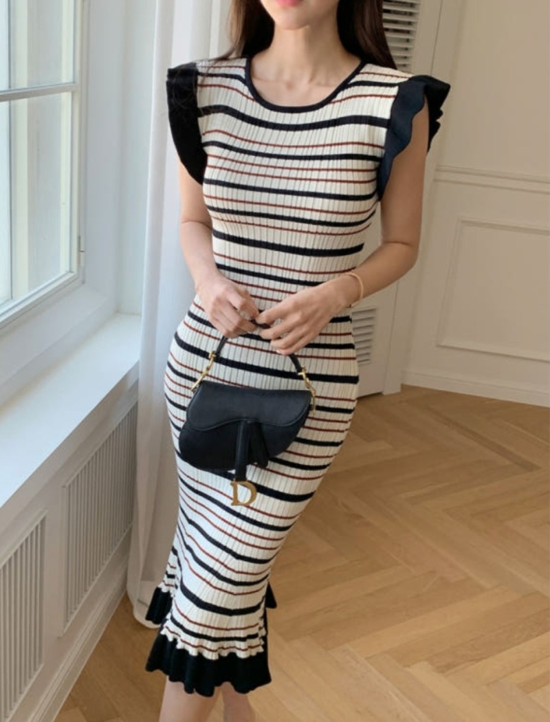 Sleeveless knitted show young chanelstyle dress