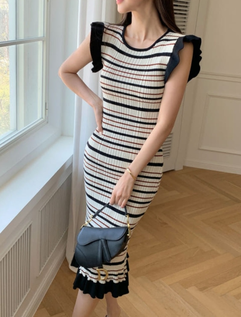 Sleeveless knitted show young chanelstyle dress