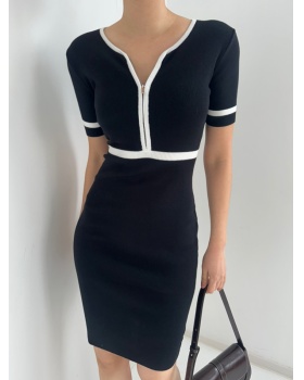 V-neck zip mixed colors retro short sleeve knitted dress