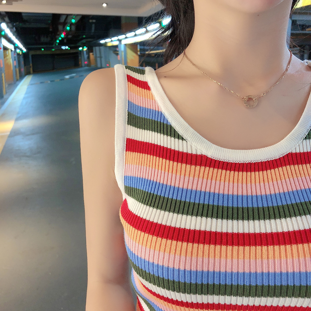 Navel rainbow tops inside the ride vest for women
