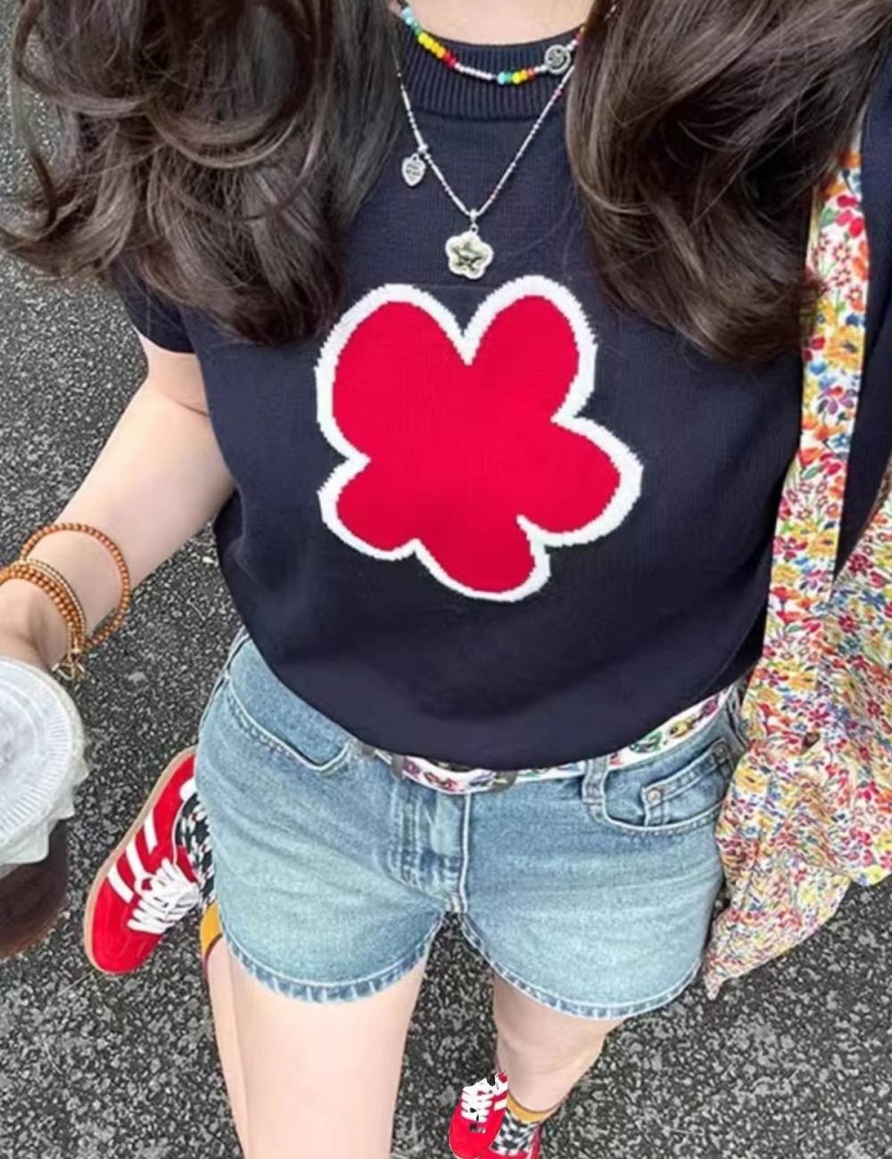 Knitted short tops embroidery unique T-shirt for women