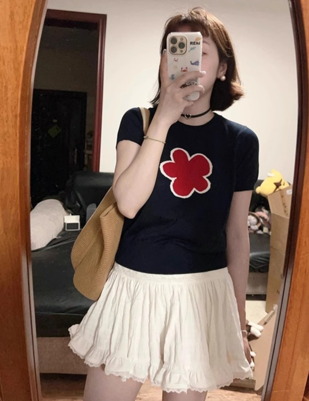 Knitted short tops embroidery unique T-shirt for women