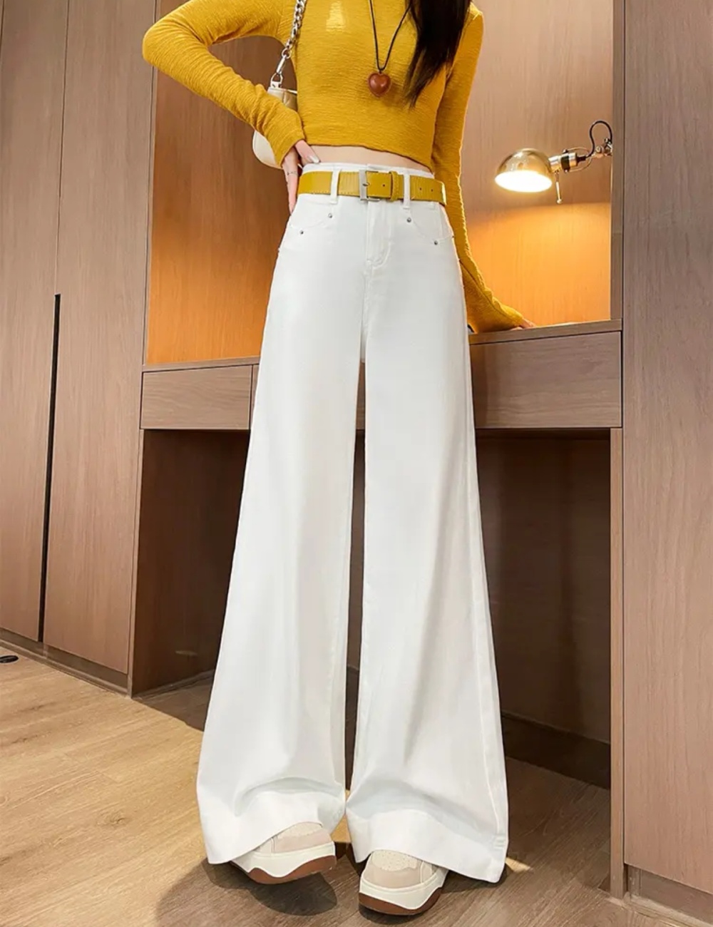 Loose mopping pants drape slim jeans