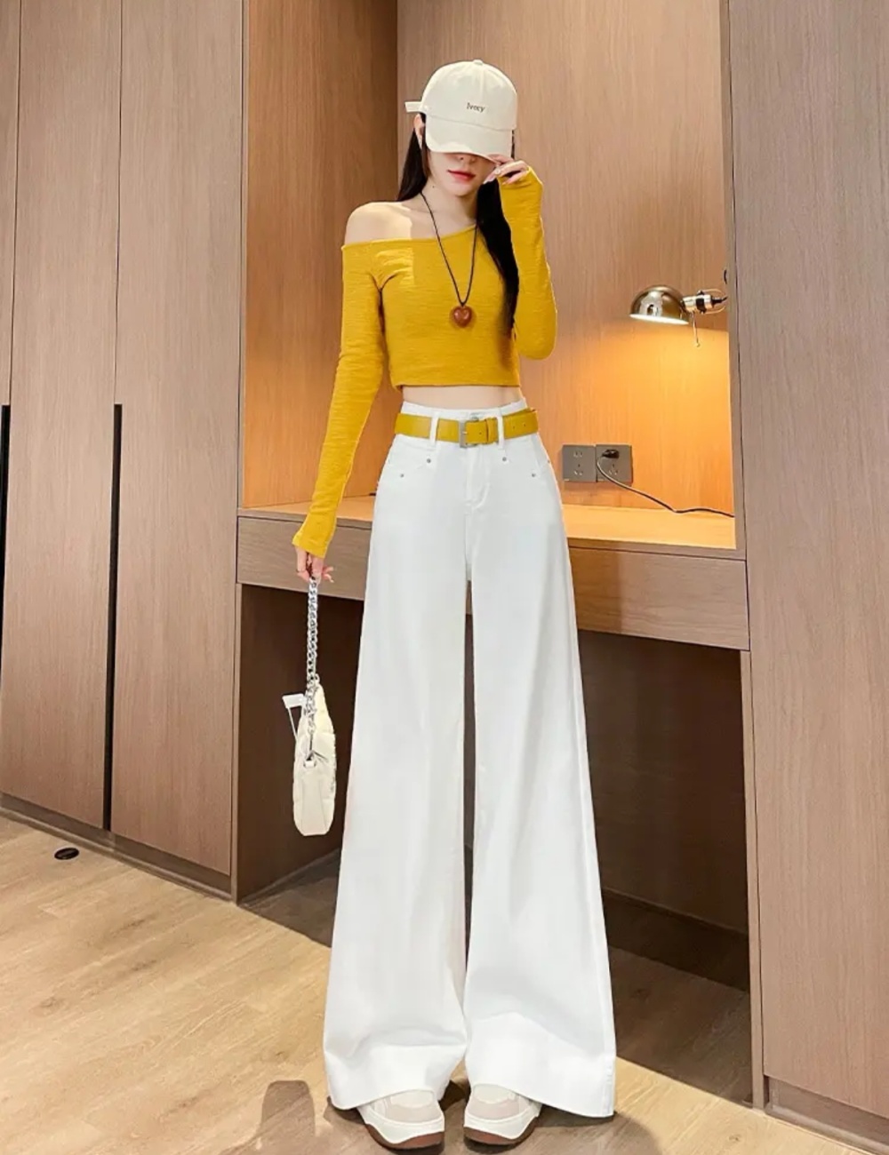 Loose mopping pants drape slim jeans