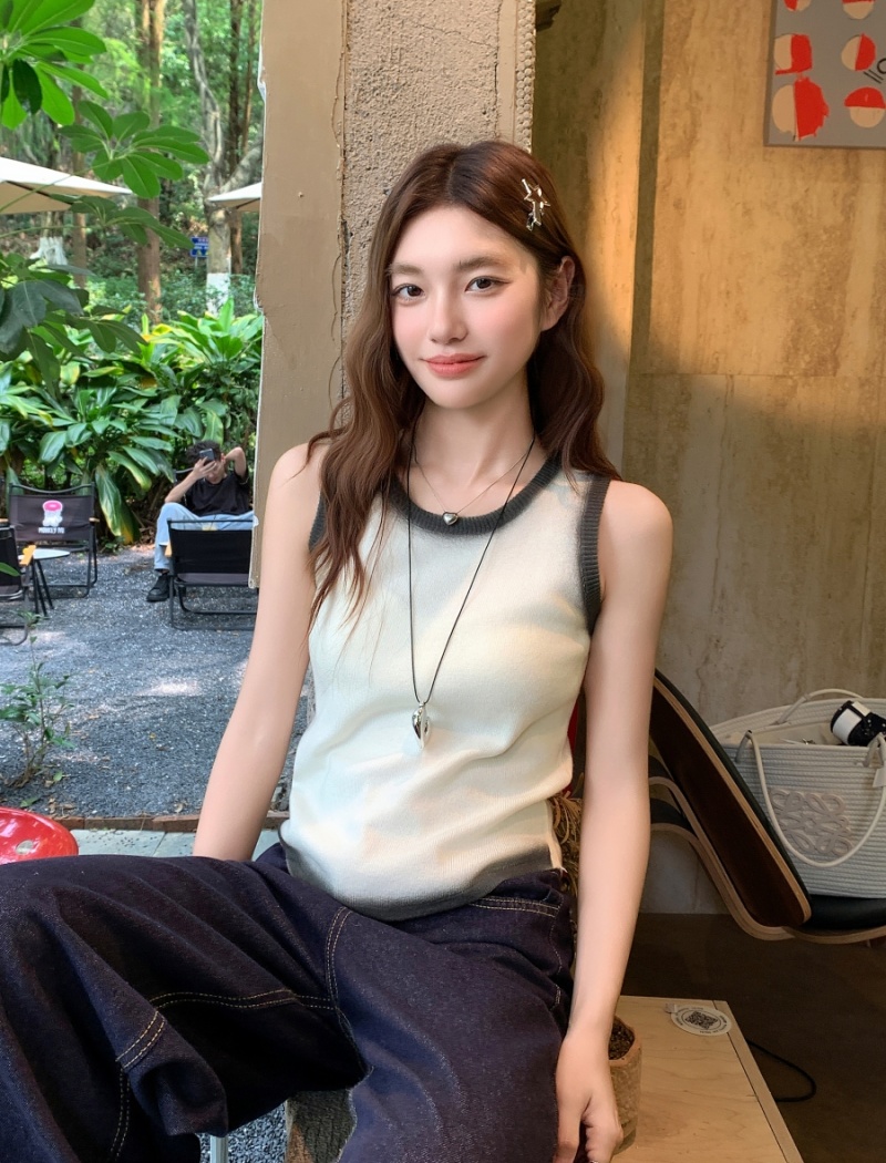 Knitted wears outside vest sleeveless sling tops for women