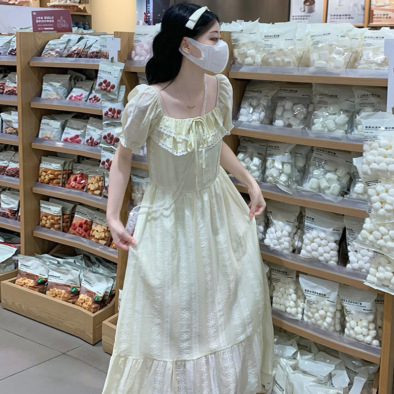 Puff sleeve niche square collar lace long dress