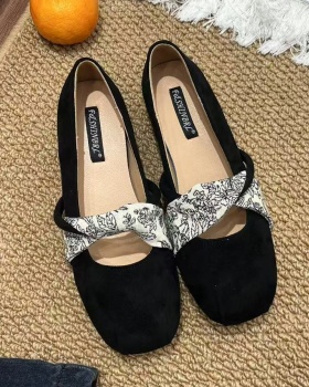 Retro round spring broadcloth France style temperament shoes