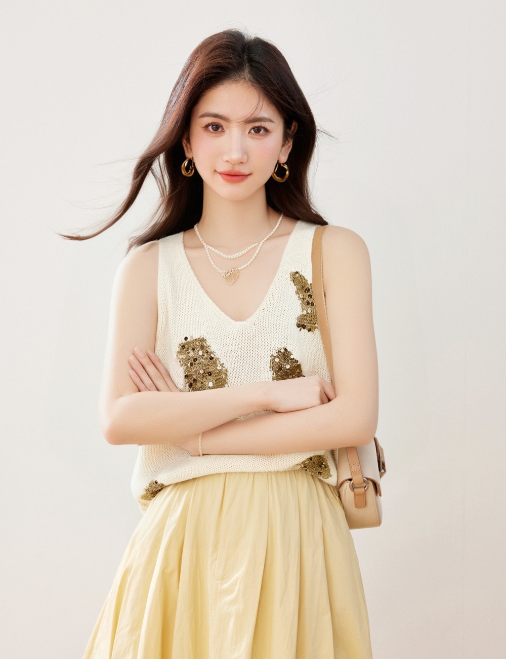Loose V-neck sleeveless summer sequins hollow knitted vest