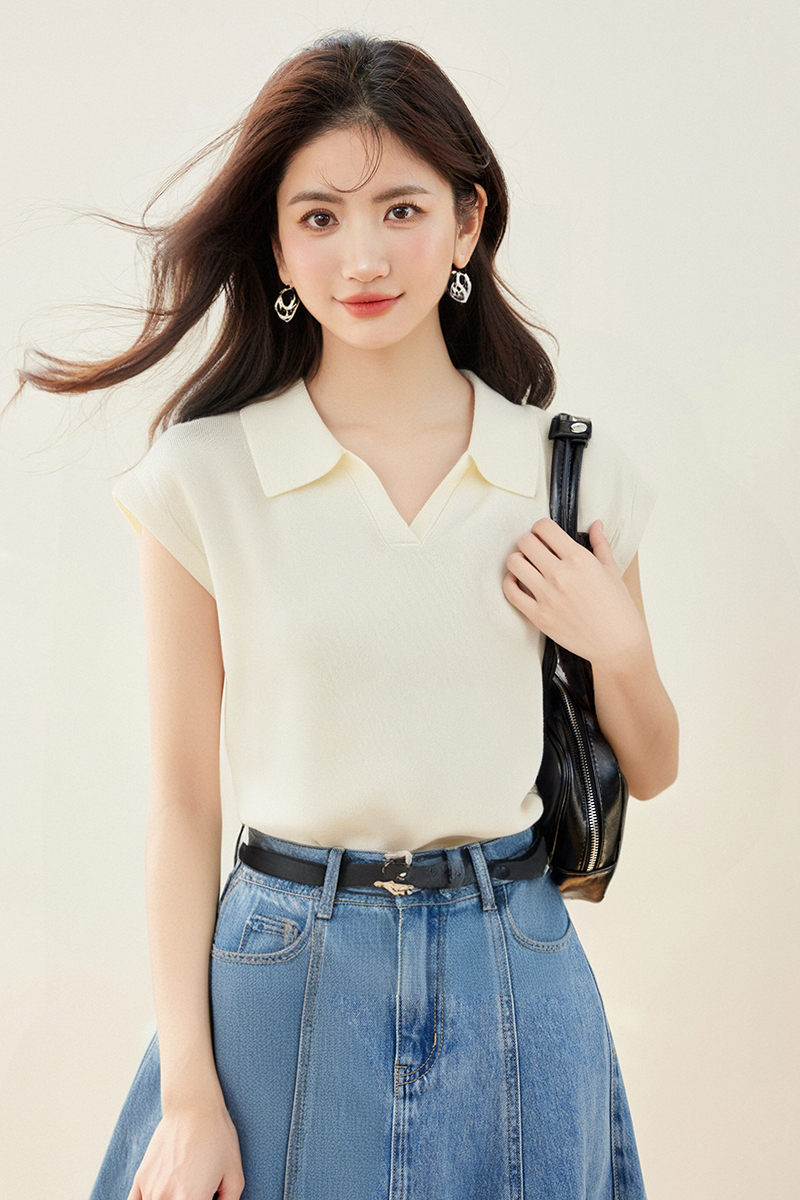 Ice silk V-neck T-shirt knitted short tops for women