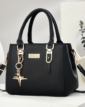 Shoulder bag fashion handbag