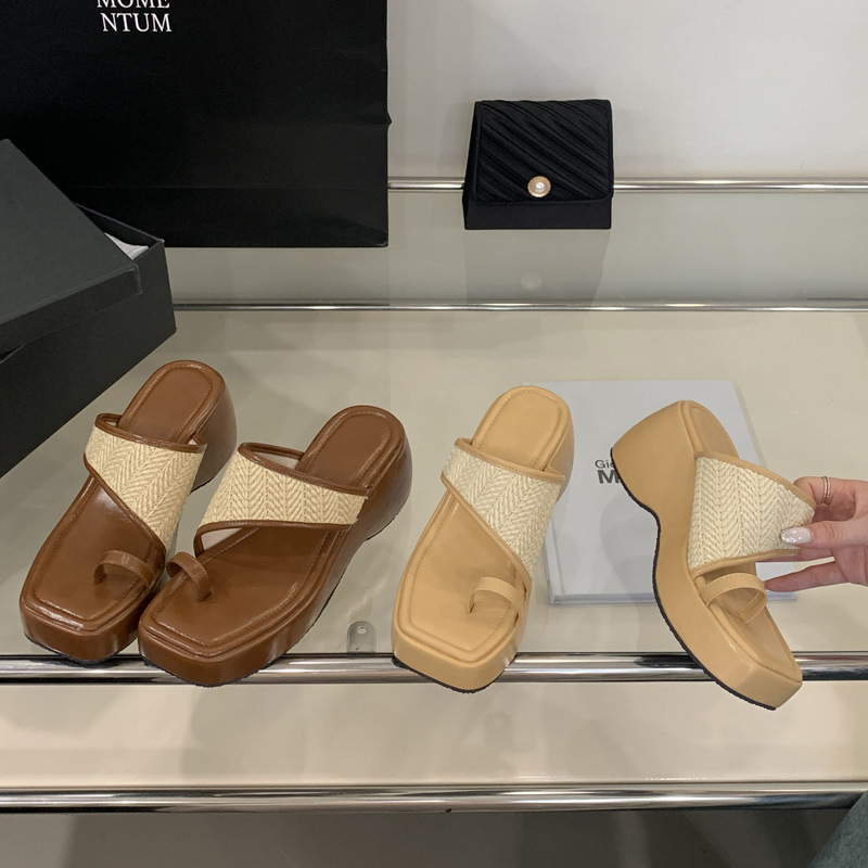 Slipsole thick crust wears outside shoes weaving vacation 