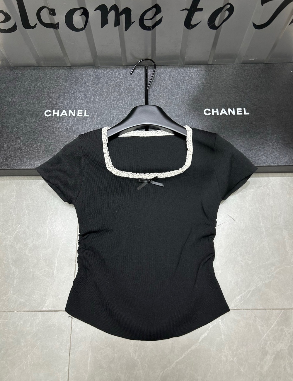Yellow short tops square collar T-shirt for women