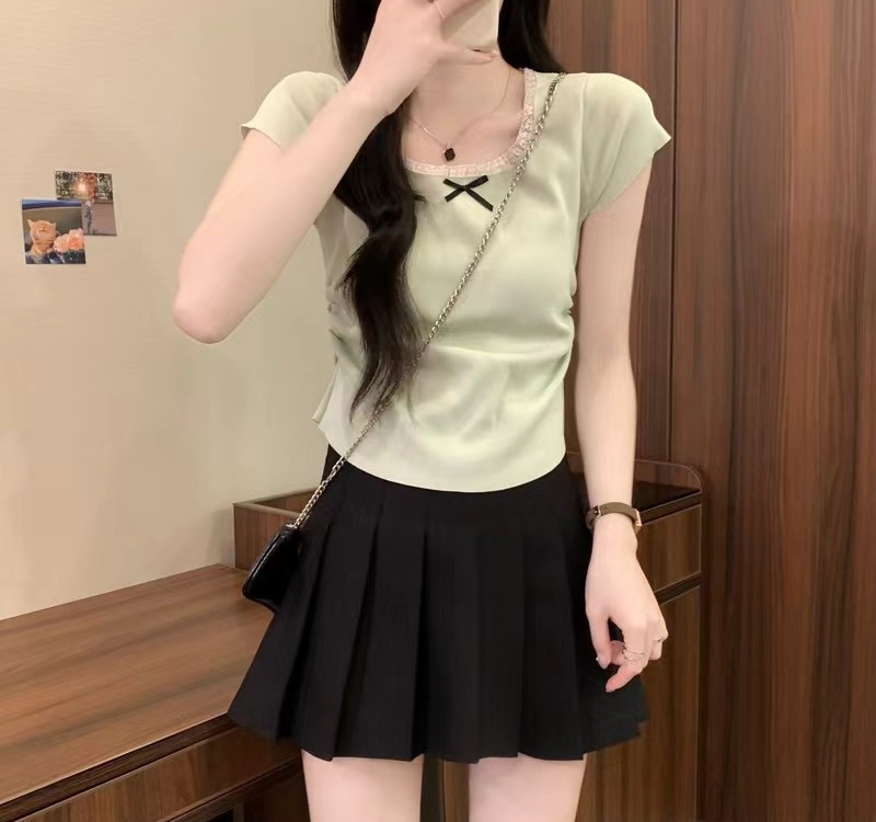 Yellow short tops square collar T-shirt for women