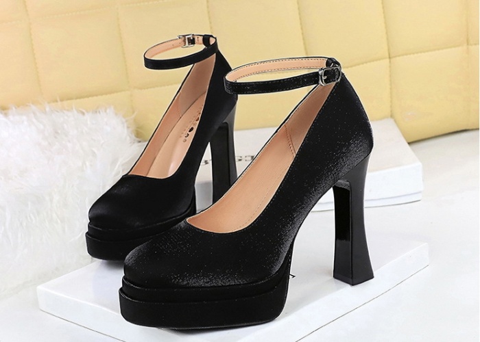 Round European style shoes low thick high-heeled shoes for women