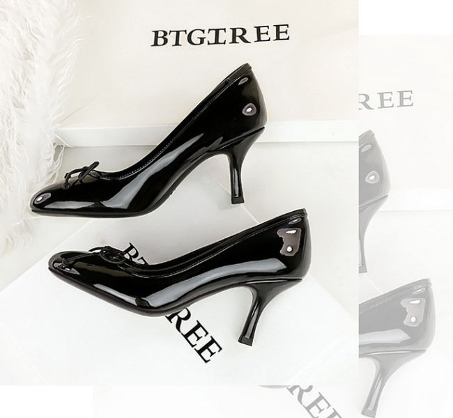 Low bow high-heeled shoes round commuting lazy shoes