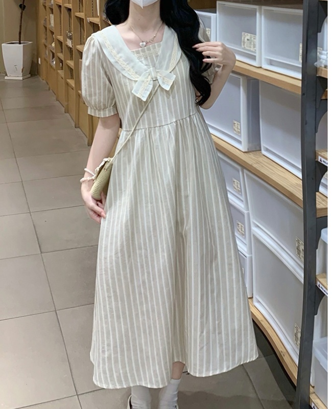 College style show young bow France style dress