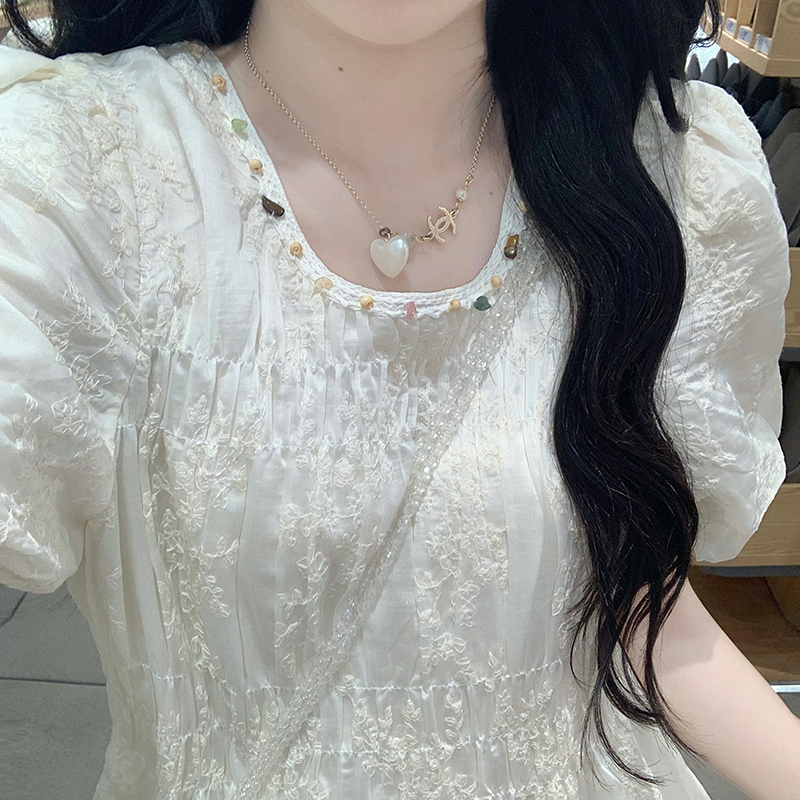 White temperament long dress beautiful embroidery dress