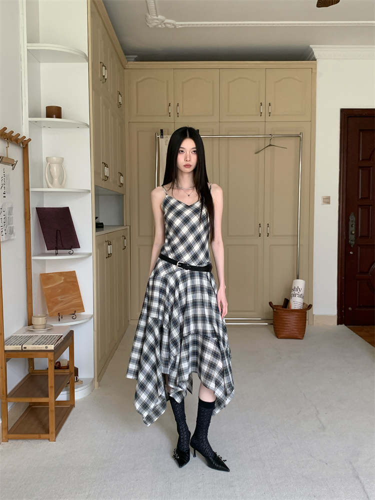 Irregular plaid sling retro dress