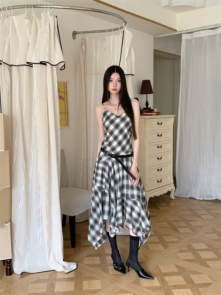Irregular plaid sling retro dress
