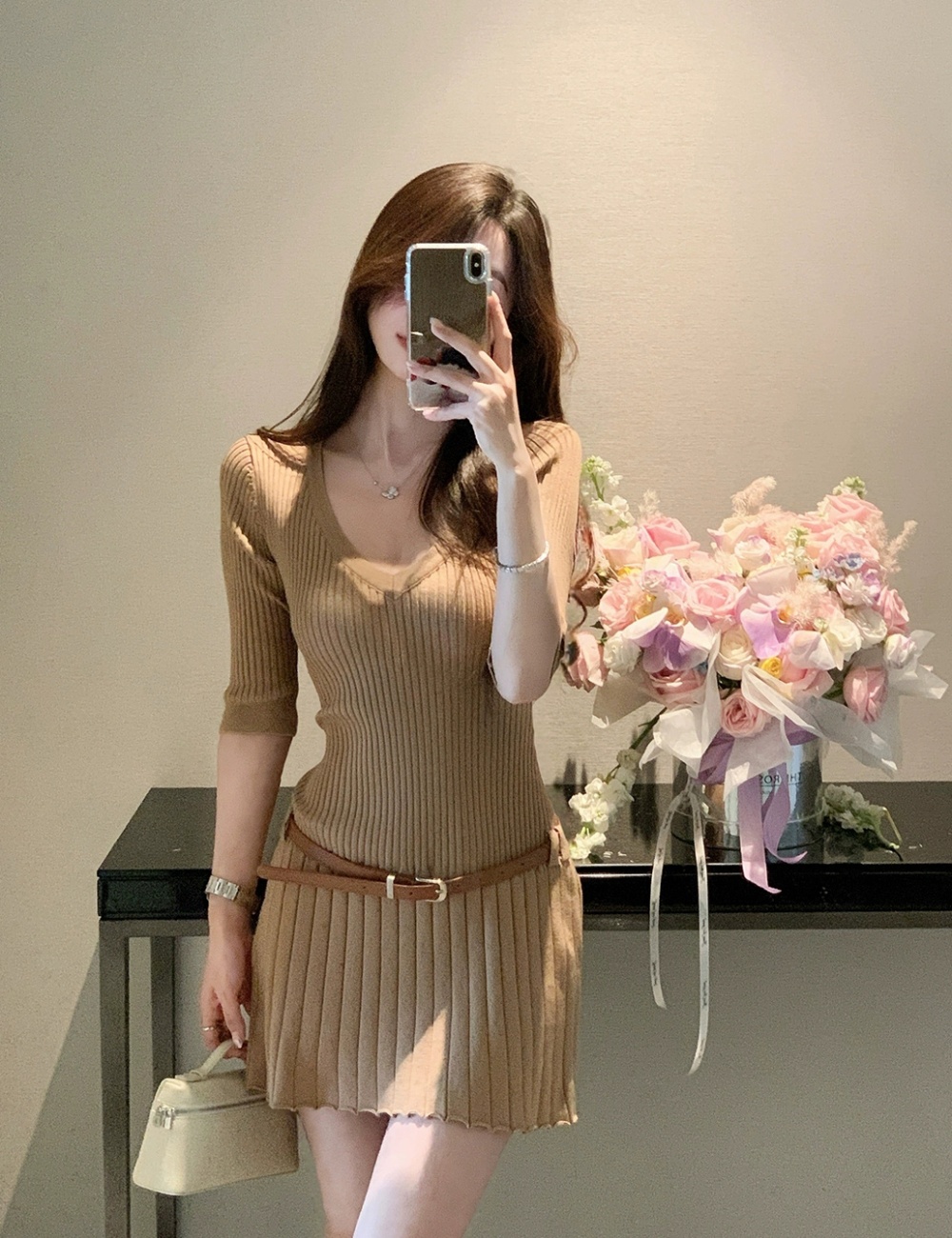 Spicegirl V-neck short sleeve T-back slim with belt dress