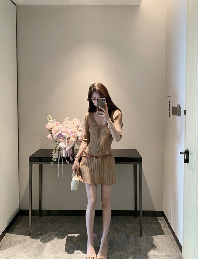 Spicegirl V-neck short sleeve T-back slim with belt dress