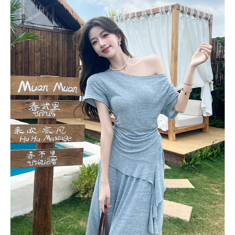 Horizontal collar niche tops irregular skirt a set
