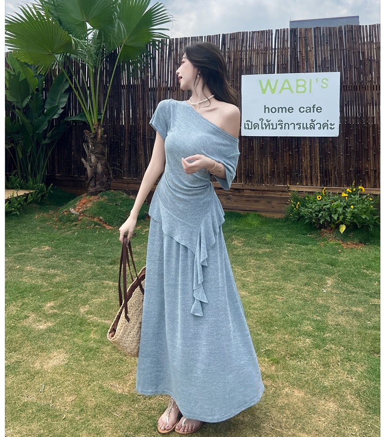 Horizontal collar niche tops irregular skirt a set