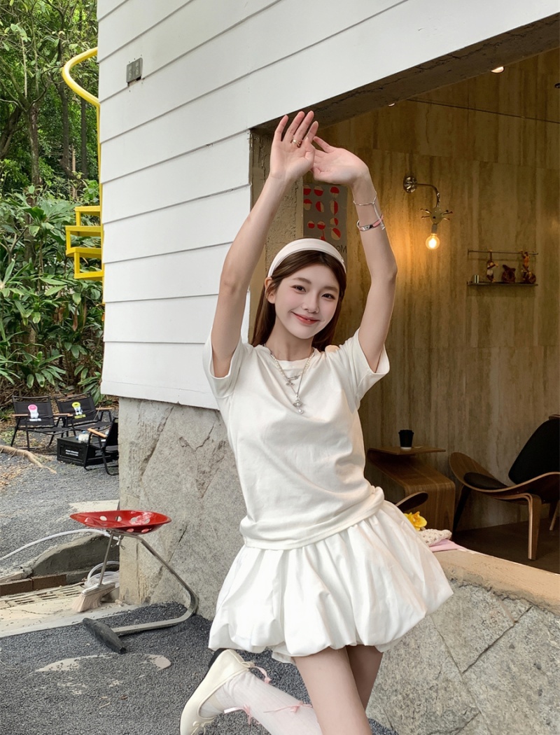 Round neck summer T-shirt slim white bud skirt 2pcs set