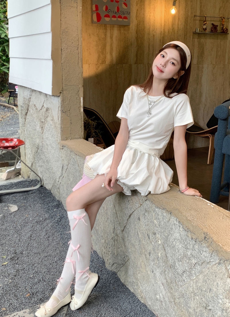 Round neck summer T-shirt slim white bud skirt 2pcs set