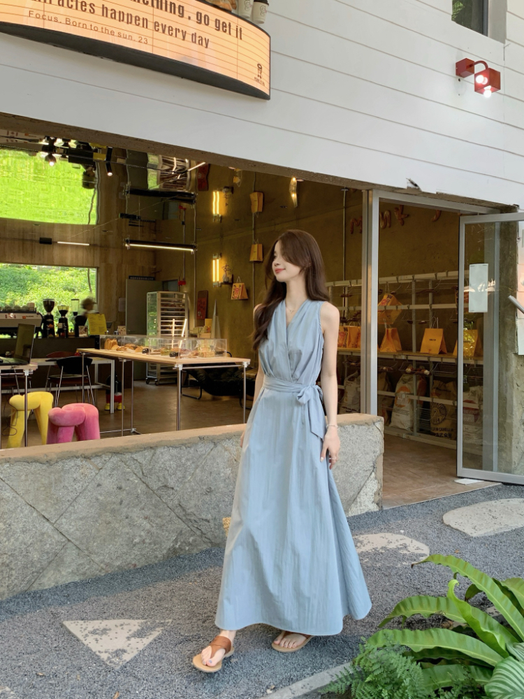 Blue V-neck crimp dress slim pinched waist vest for women