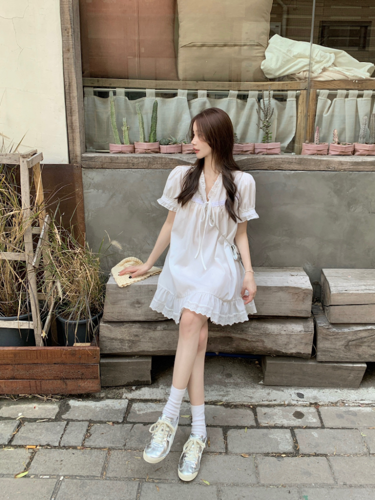 Frenum V-neck loose lace tender Korean style doll dress