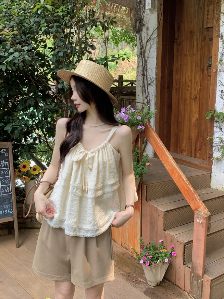 Loose lotus leaf edges splice vest lace sweet tops