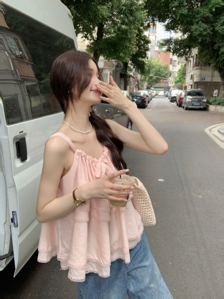 Loose lotus leaf edges splice vest lace sweet tops
