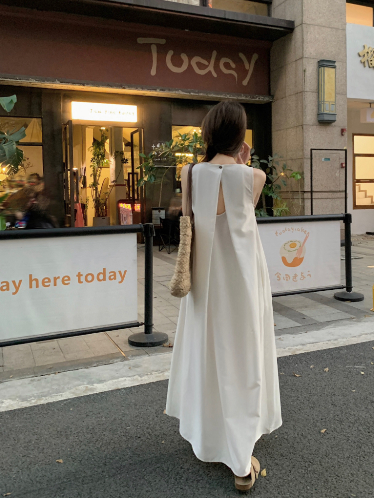 Pure round neck sleeveless dress back hollow sleeveless dress