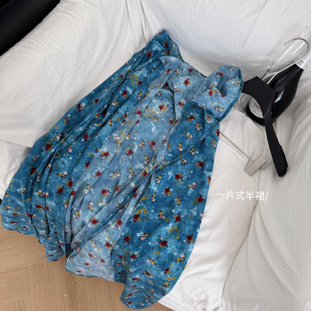 Floral white T-shirt A-line tops 2pcs set for women