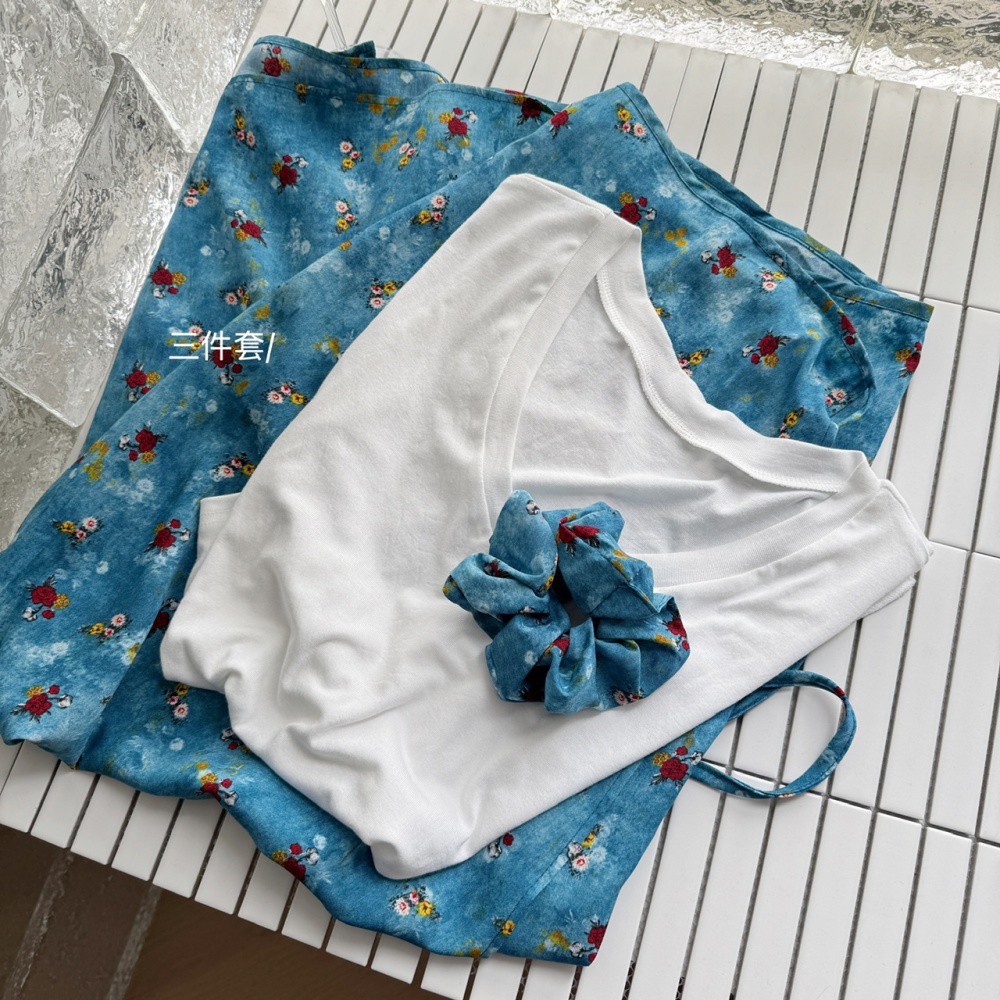 Floral white T-shirt A-line tops 2pcs set for women