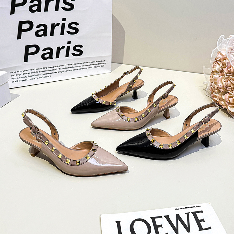 Rivet summer sandals pointed shoes for women